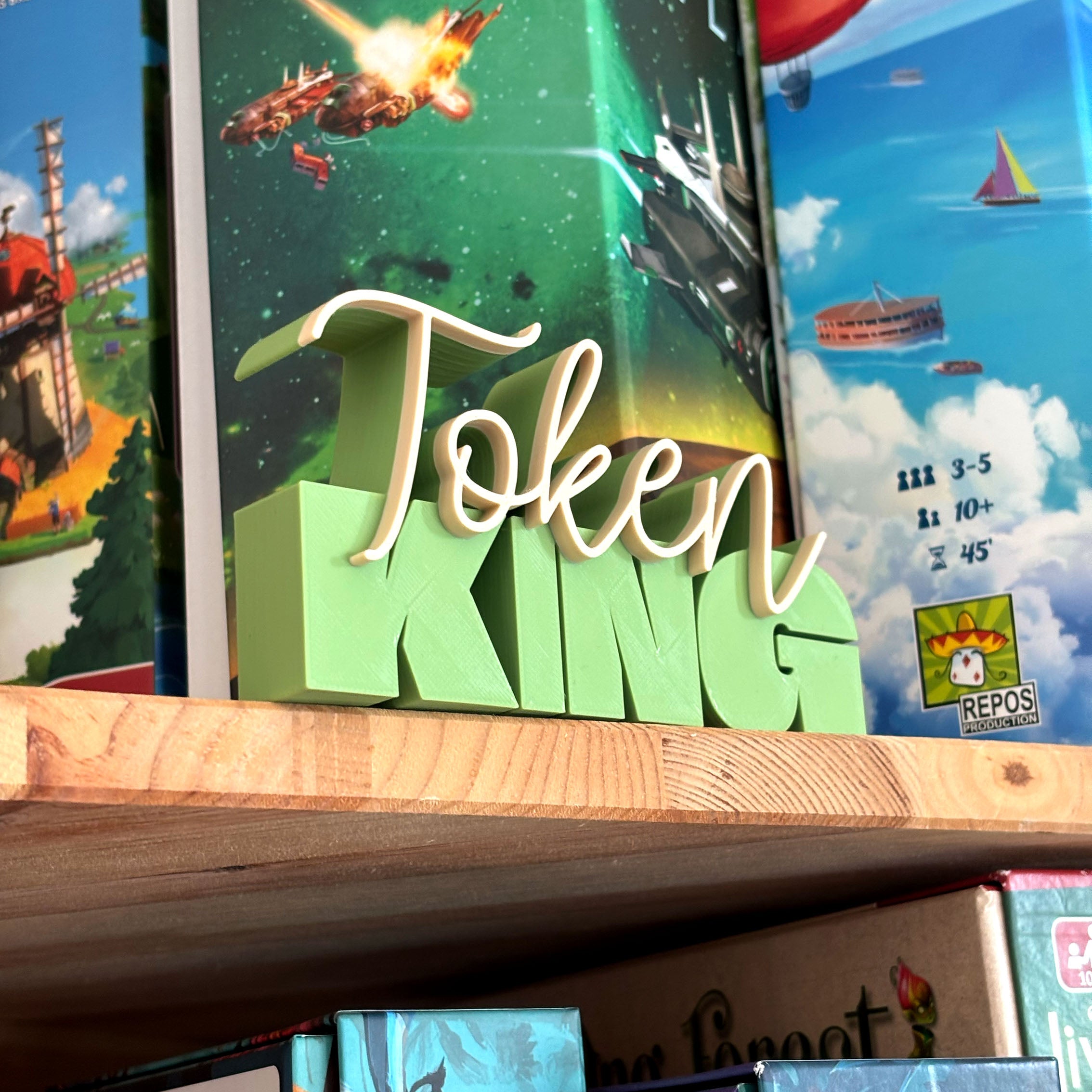 "CUSTOM" 3D-Schriftzug | Individuelle Brettspiel-Deko & Namensschild