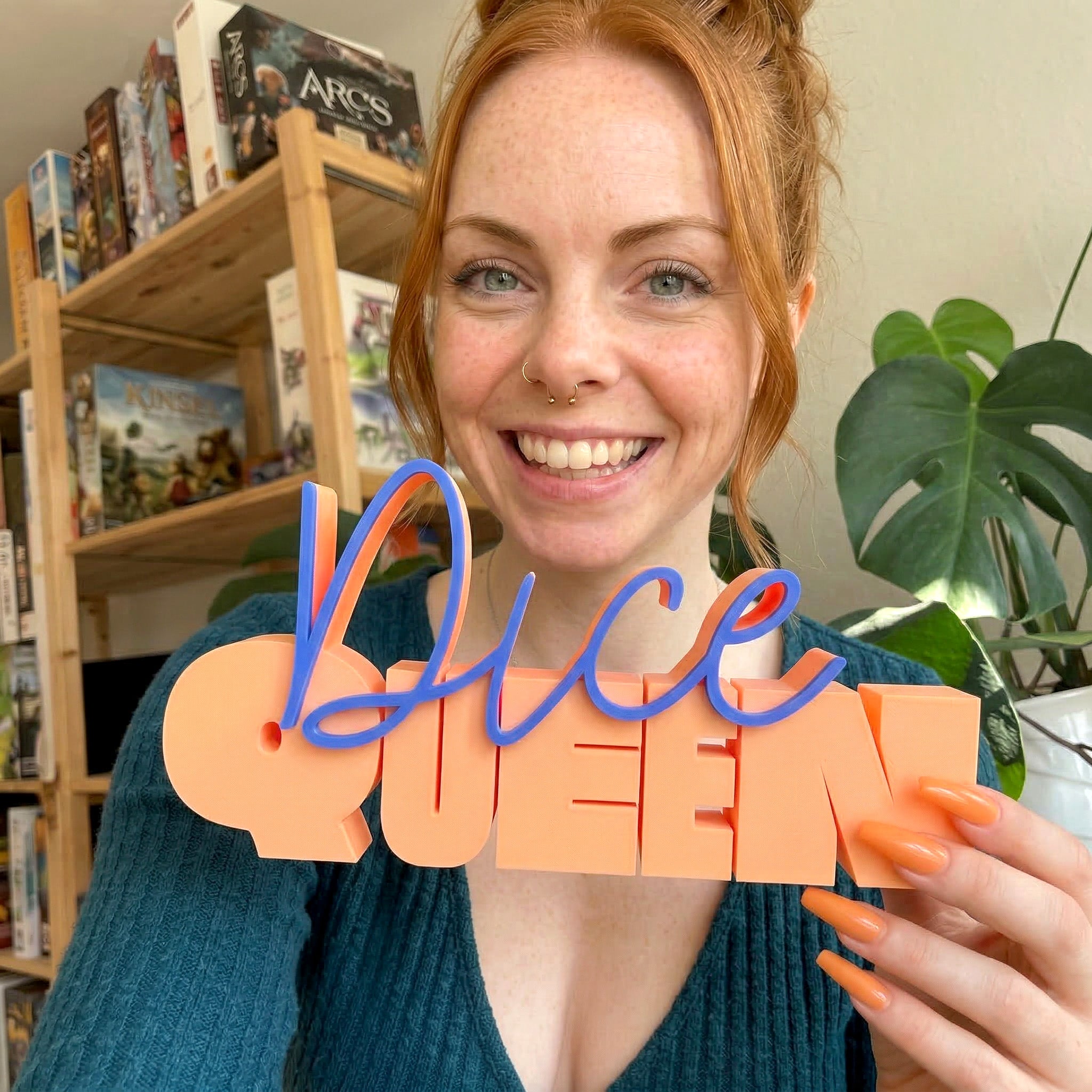 "CUSTOM" 3D-Schriftzug | Individuelle Brettspiel-Deko & Namensschild