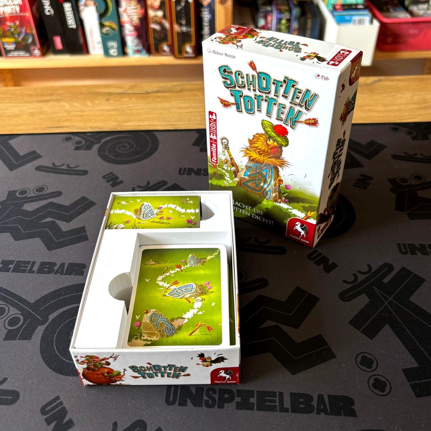 "SCHOTTEN TOTTEN" Insert