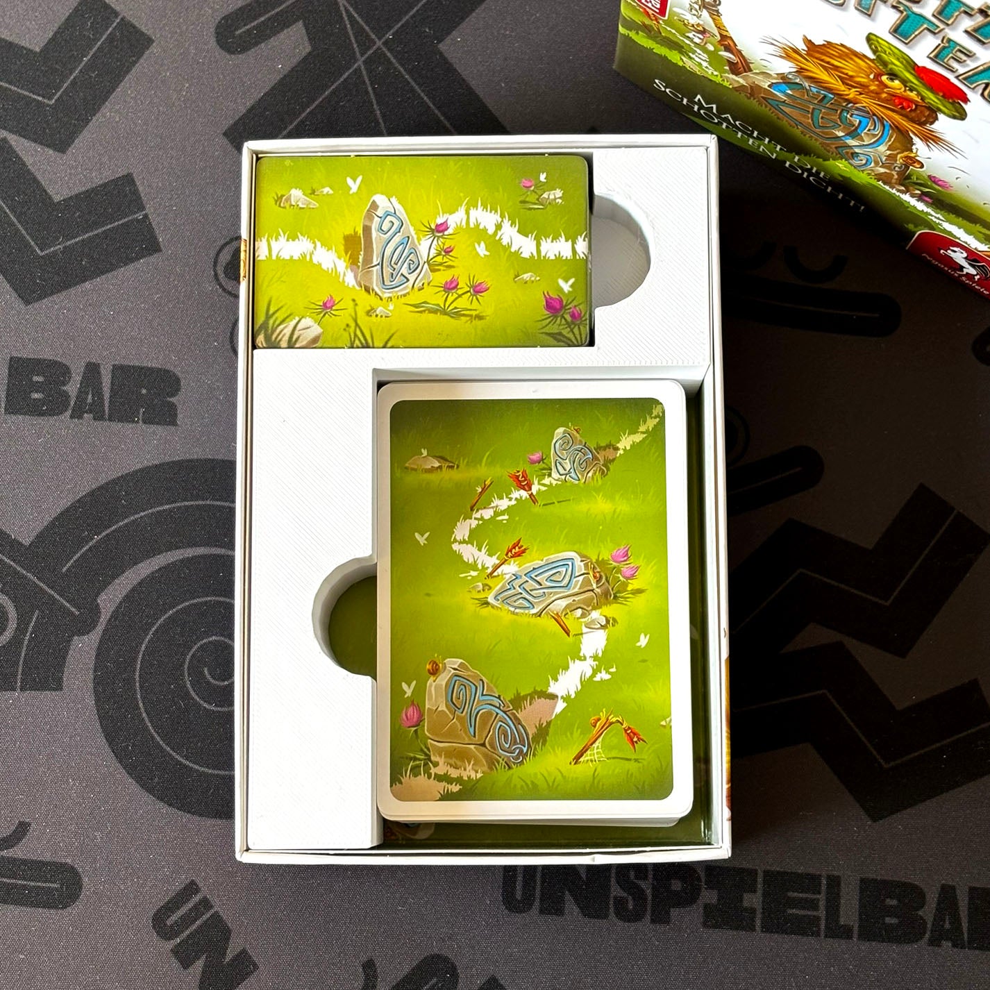 "SCHOTTEN TOTTEN" Insert