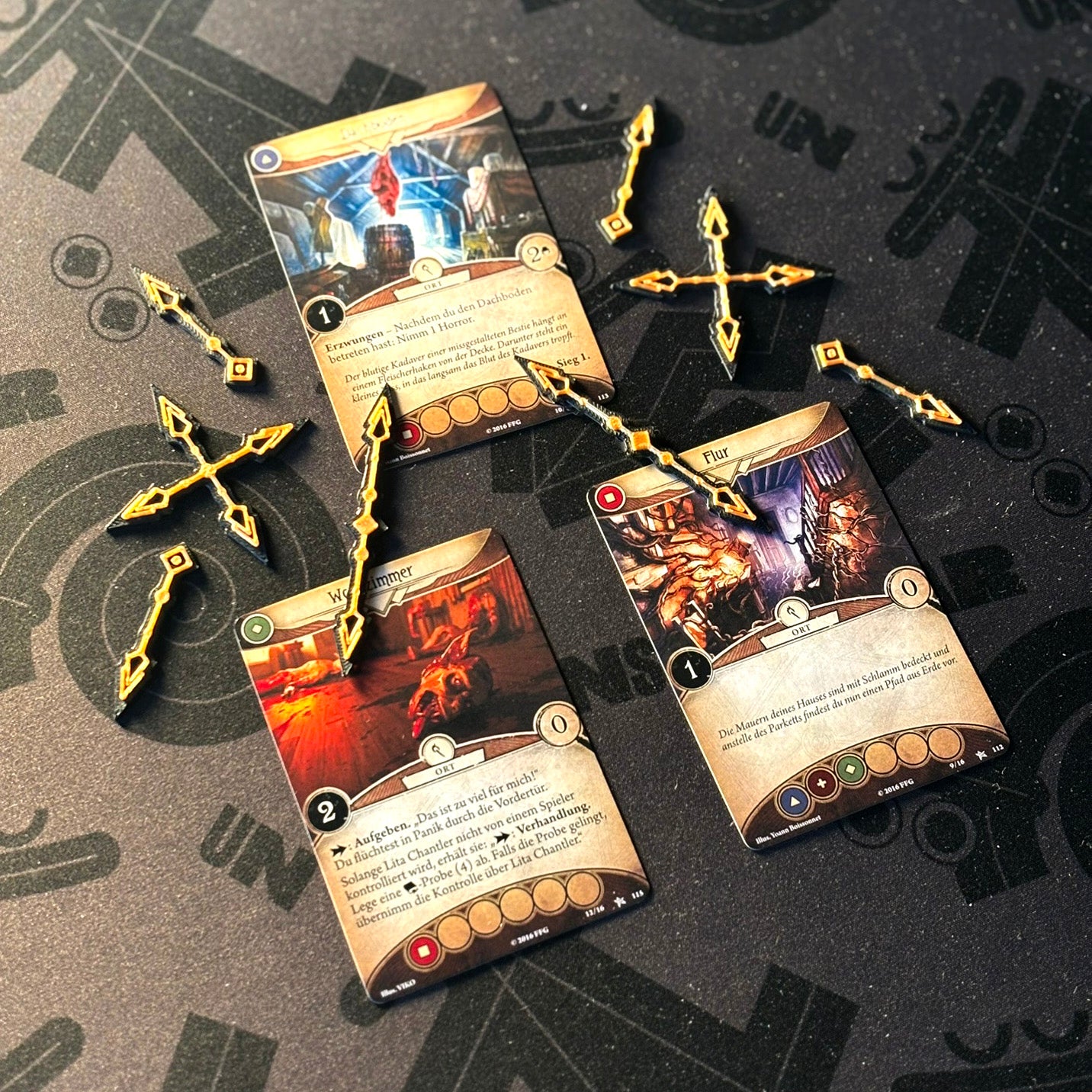 ARKHAM HORROR: THE CARD GAME" Connection Arrow Token Set for the Arkham Horror LCG - made by UNSPIELBAR ARKHAM HORROR: THE CARD GAME" Connection Arrow Token Set for the Arkham Horror LCG - made by UNSPIELBAR