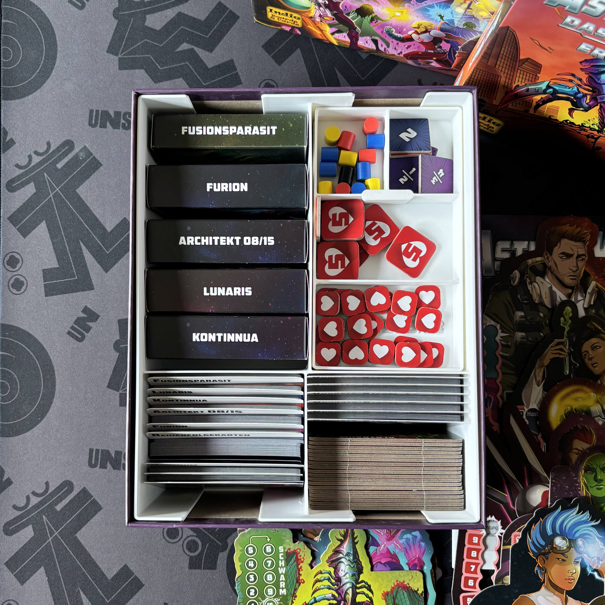 "NAVORIA" insert + card holder
