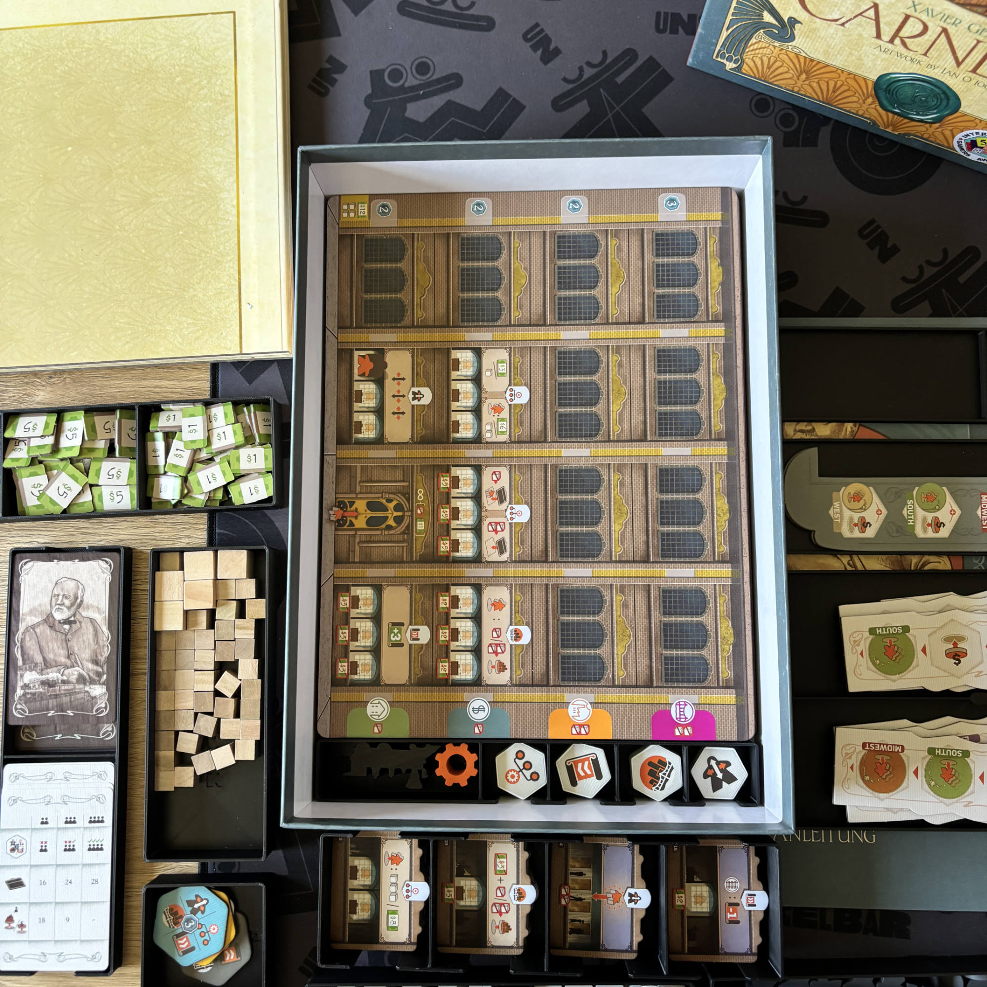 "NAVORIA" insert + card holder