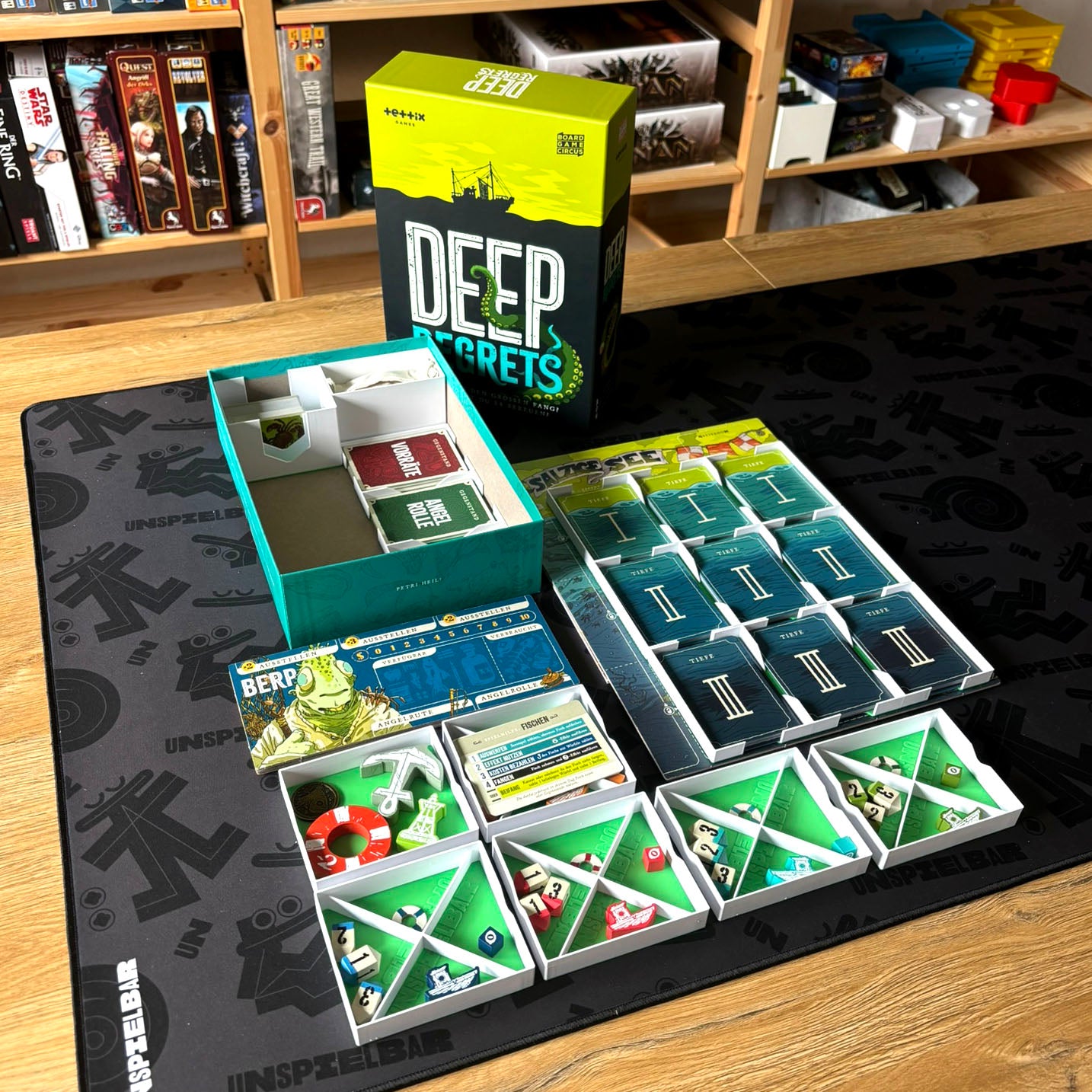 "DEEP REGRETS" Insert + Kartenhalter