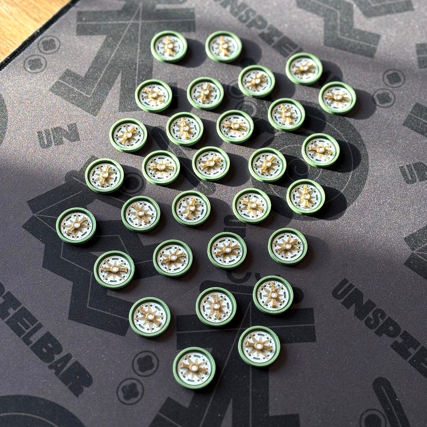 "DIE VERLORENEN RUINEN VON ARNAK" Premium Token Set (Münzen & Kompasse)