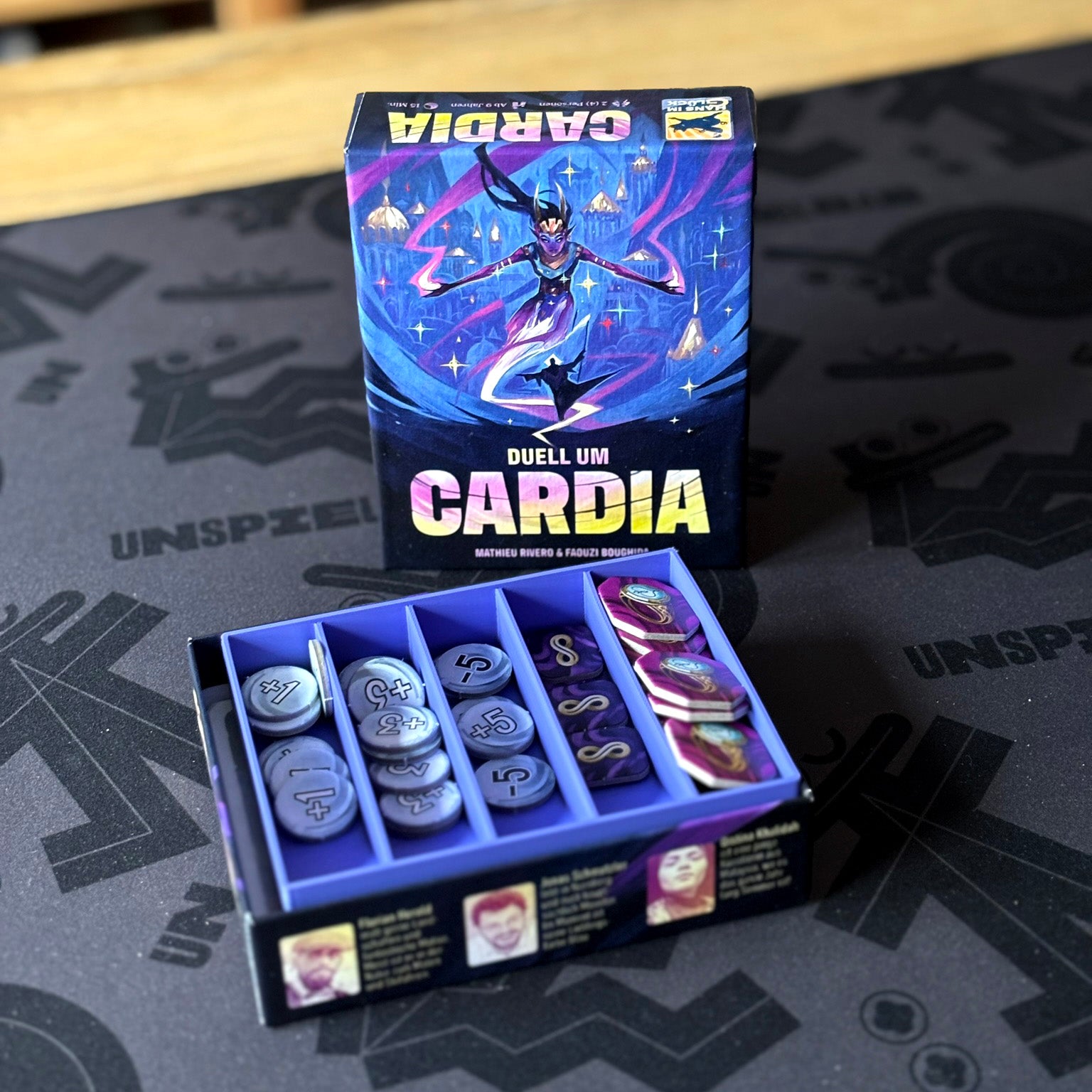 "DUELL UM CARDIA" Insert