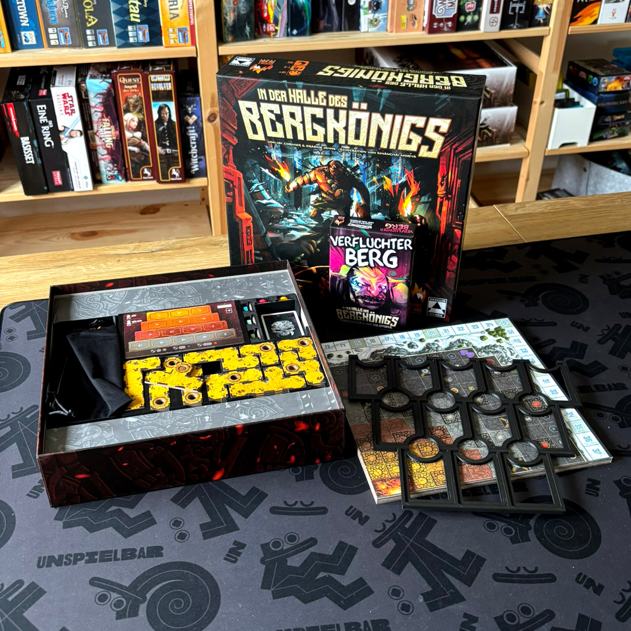 "HALLE DES BERGKÖNIGS" Insert + Kartenhalter