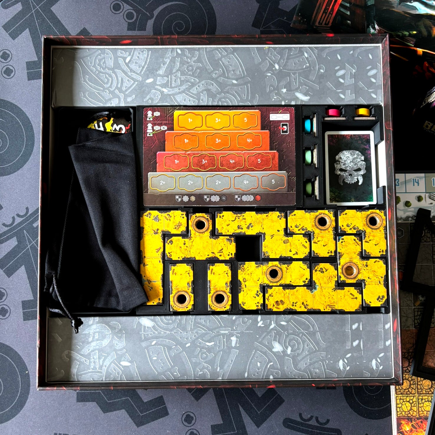 "HALLE DES BERGKÖNIGS" Insert + Kartenhalter