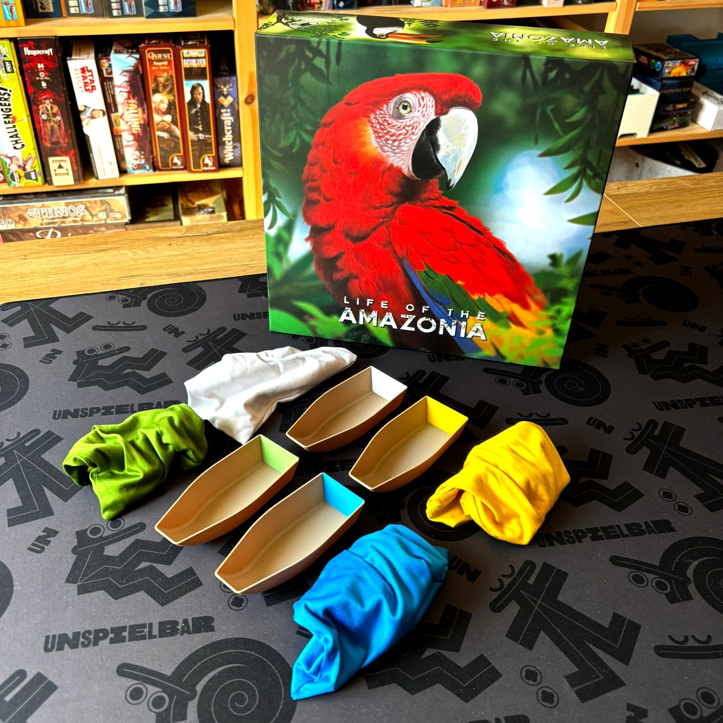 "LIFE OF AMAZONIA" Premium Player Boat Set