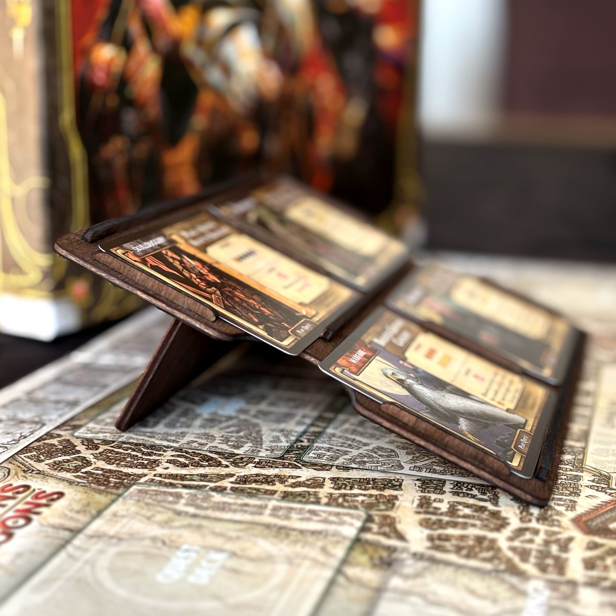 "LORDS OF WATERDEEP" Premium Quest Ablage (Holz, FSC® Birke)