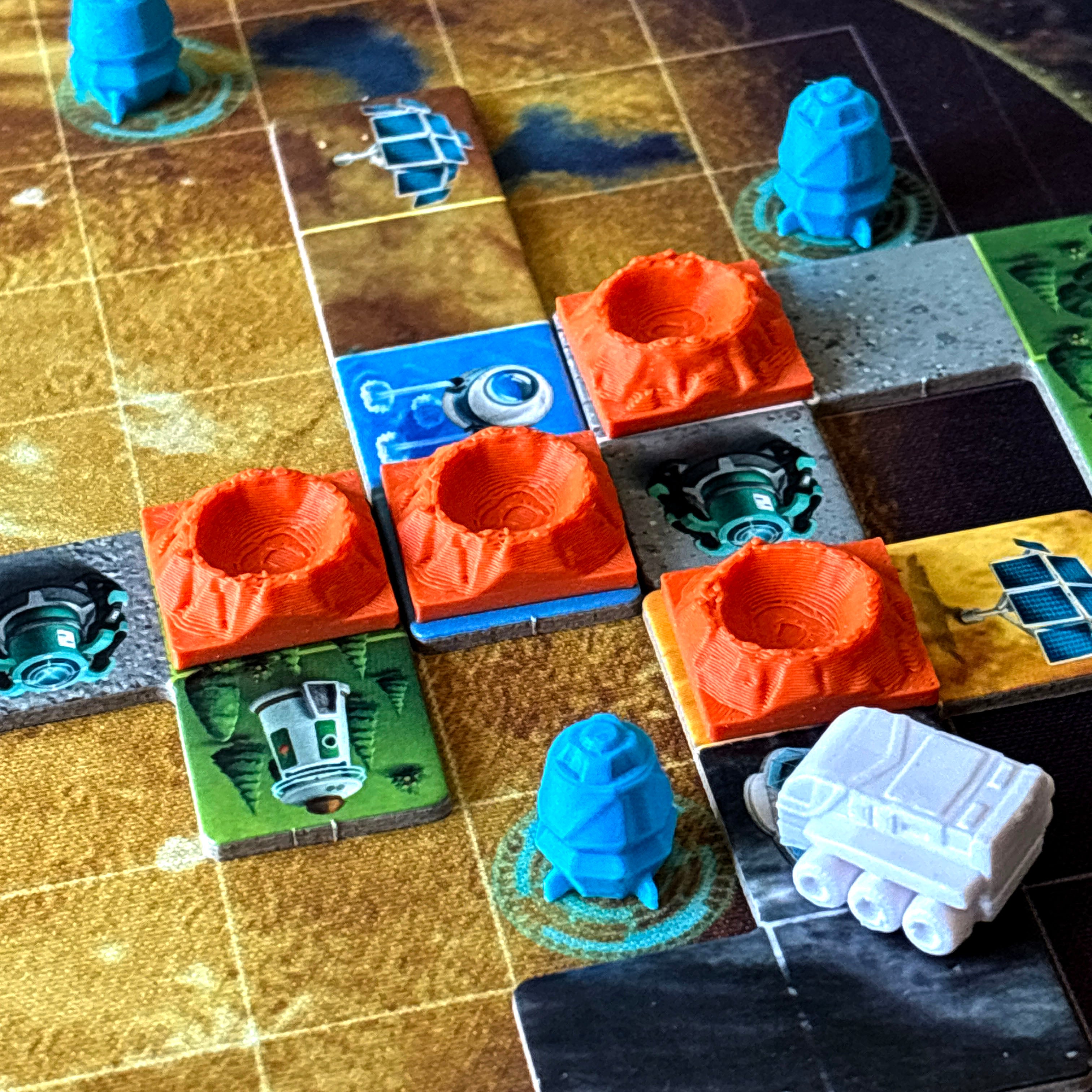 "UNKNOWN PLANET" Premium Lebenskapsel Token Set