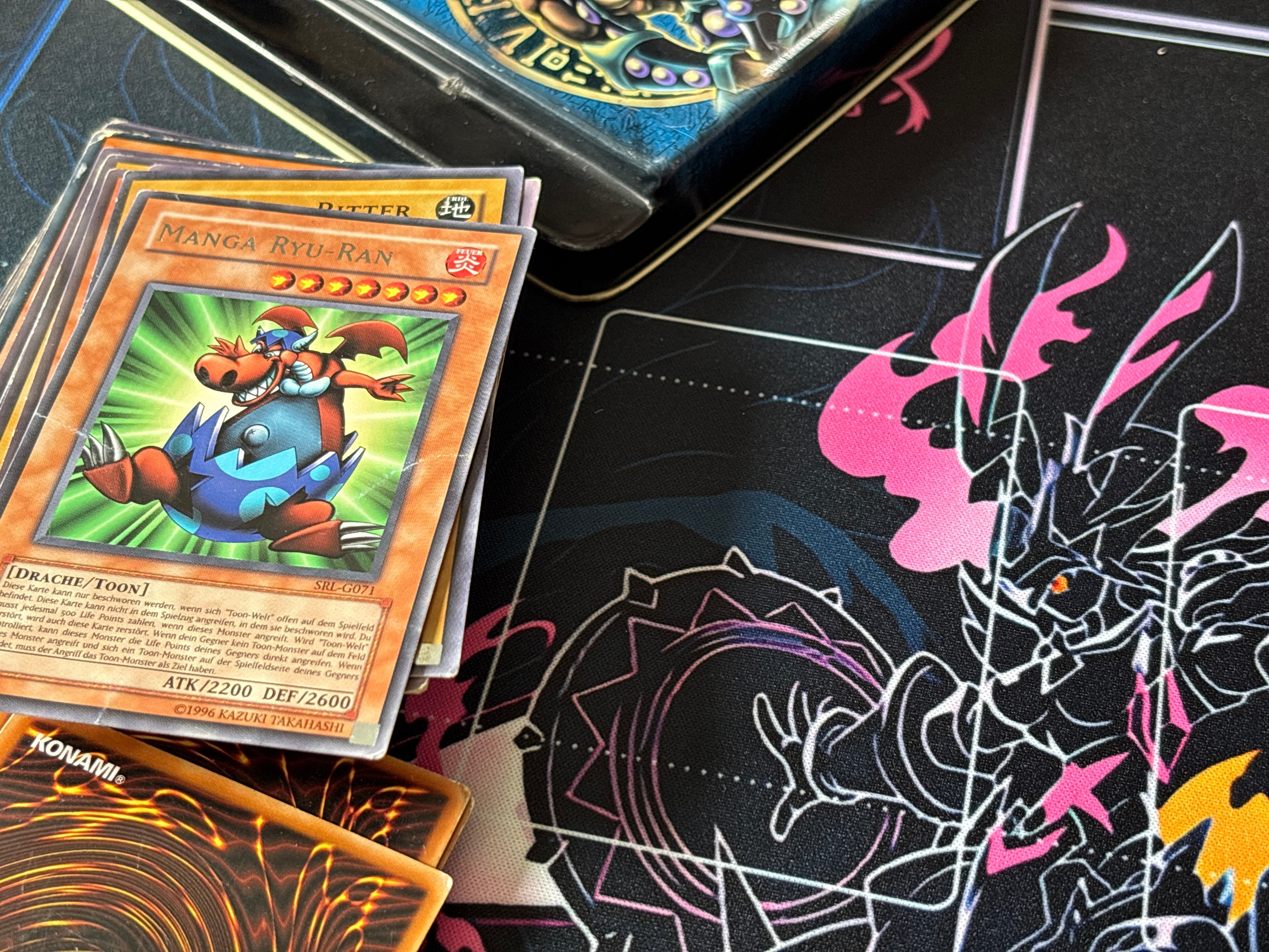 Unser Custom Playmat Druck: Dein Spielfeld, Deine Regeln