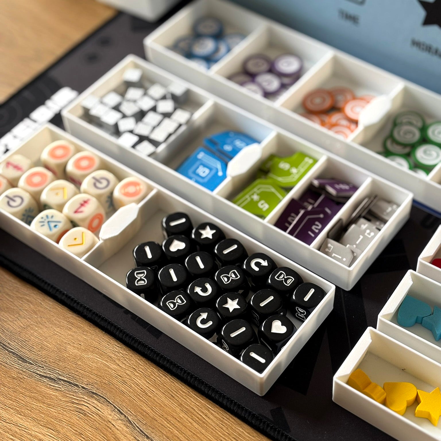 "VANTAGE" Premium Insert + Player Boards [Grundspiel]