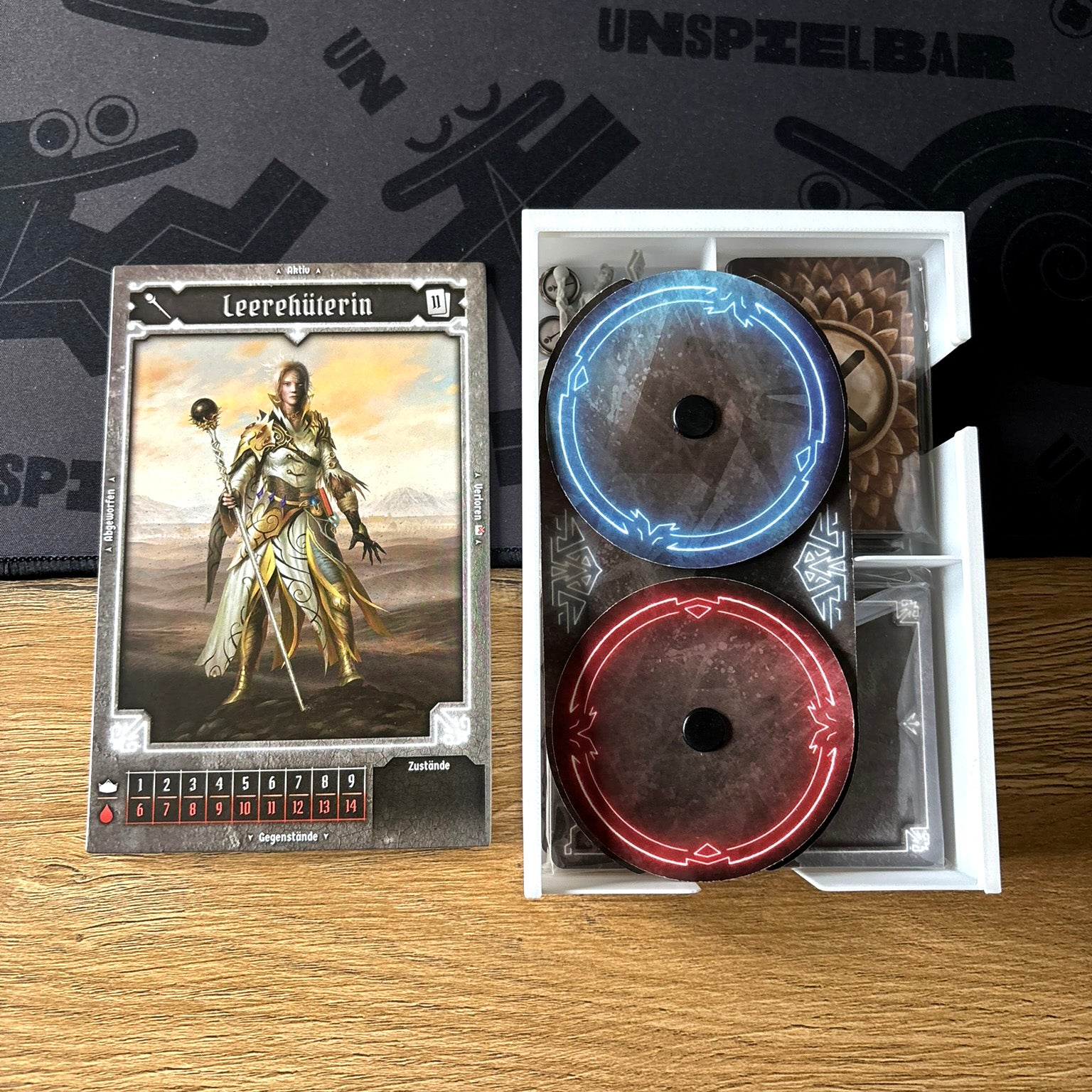 "GLOOMHAVEN: DIE PRANKEN DES LÖWEN " Insert