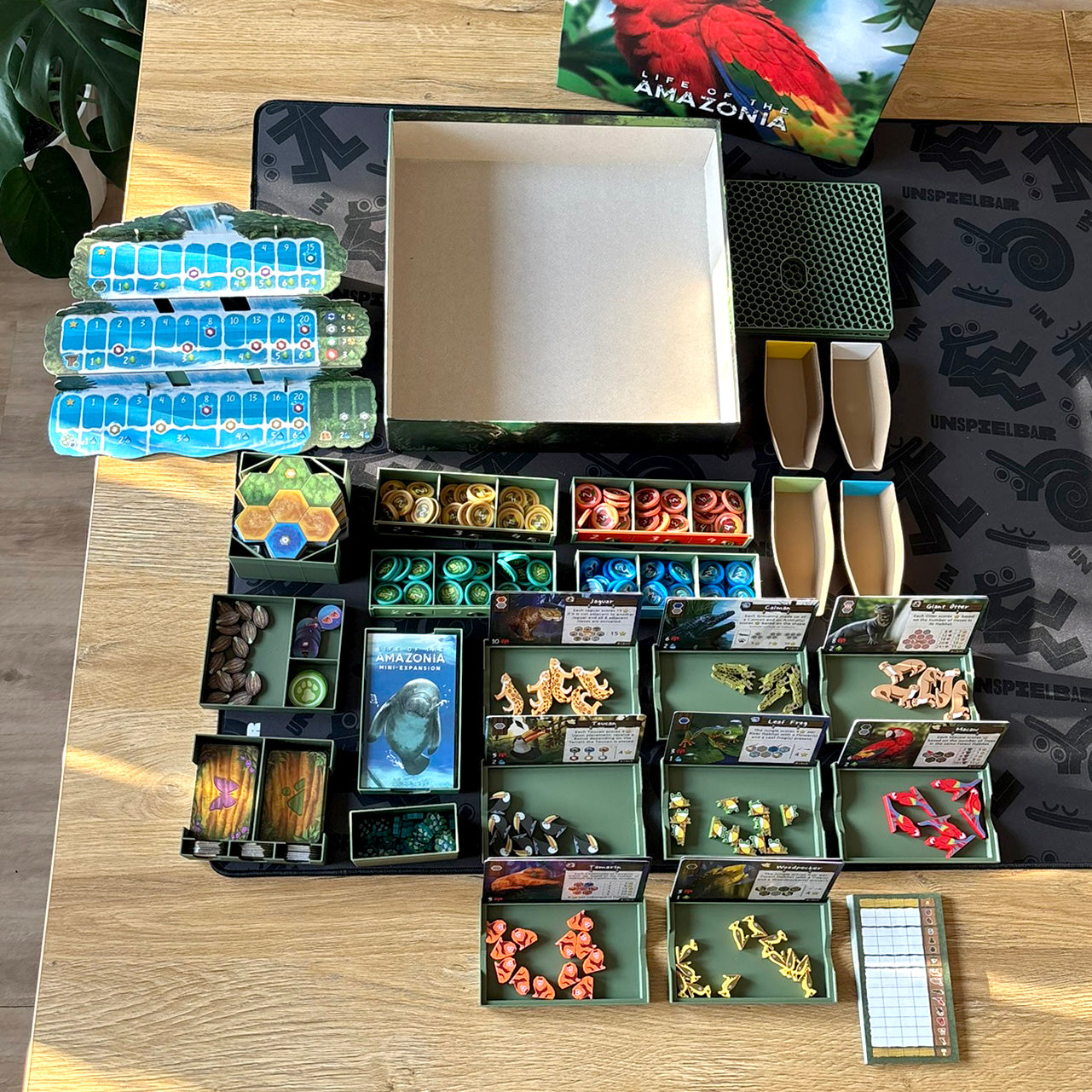 "LIFE OF AMAZONIA" All-In Insert + Player Boats